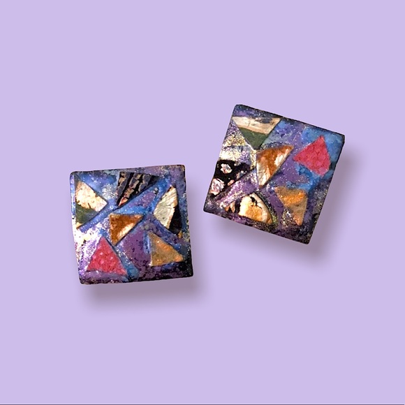 • 80’s Vintage Earrings • - Picture 2 of 8